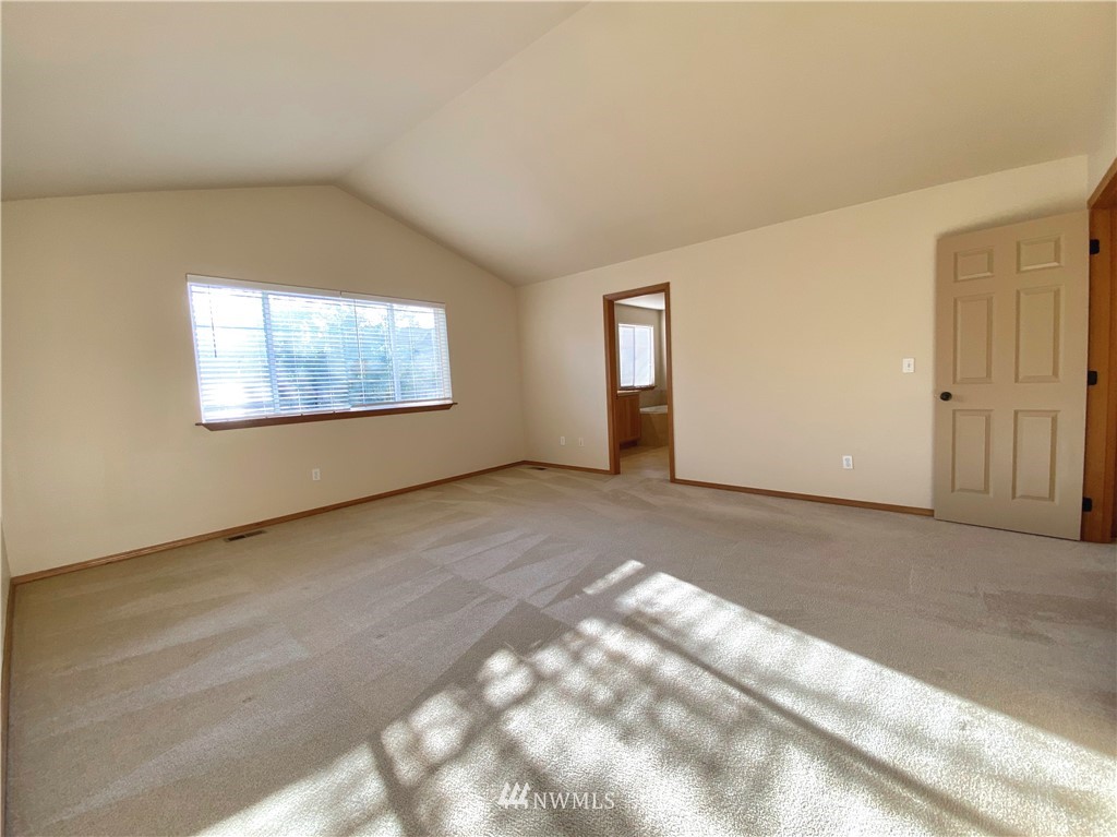 128 211th Place Southwest Bothell, WA 98021 - Photo 8 of 15