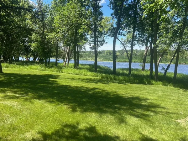 $725,000 | 24047 County Road 23, Richmond, MN 56368