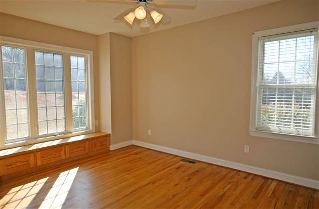 1457 Jones Mill Road Fountain Inn, SC 29644 - Photo 10 of 18 Gallery Image 10