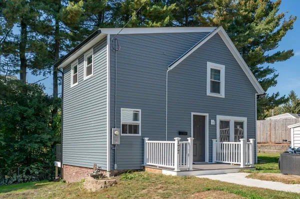 $2,700 | 177 Chestnut Street, Nashua, NH 03060