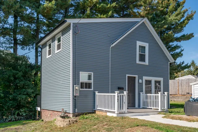 $2,700 | 177 Chestnut Street, Nashua, NH 03060