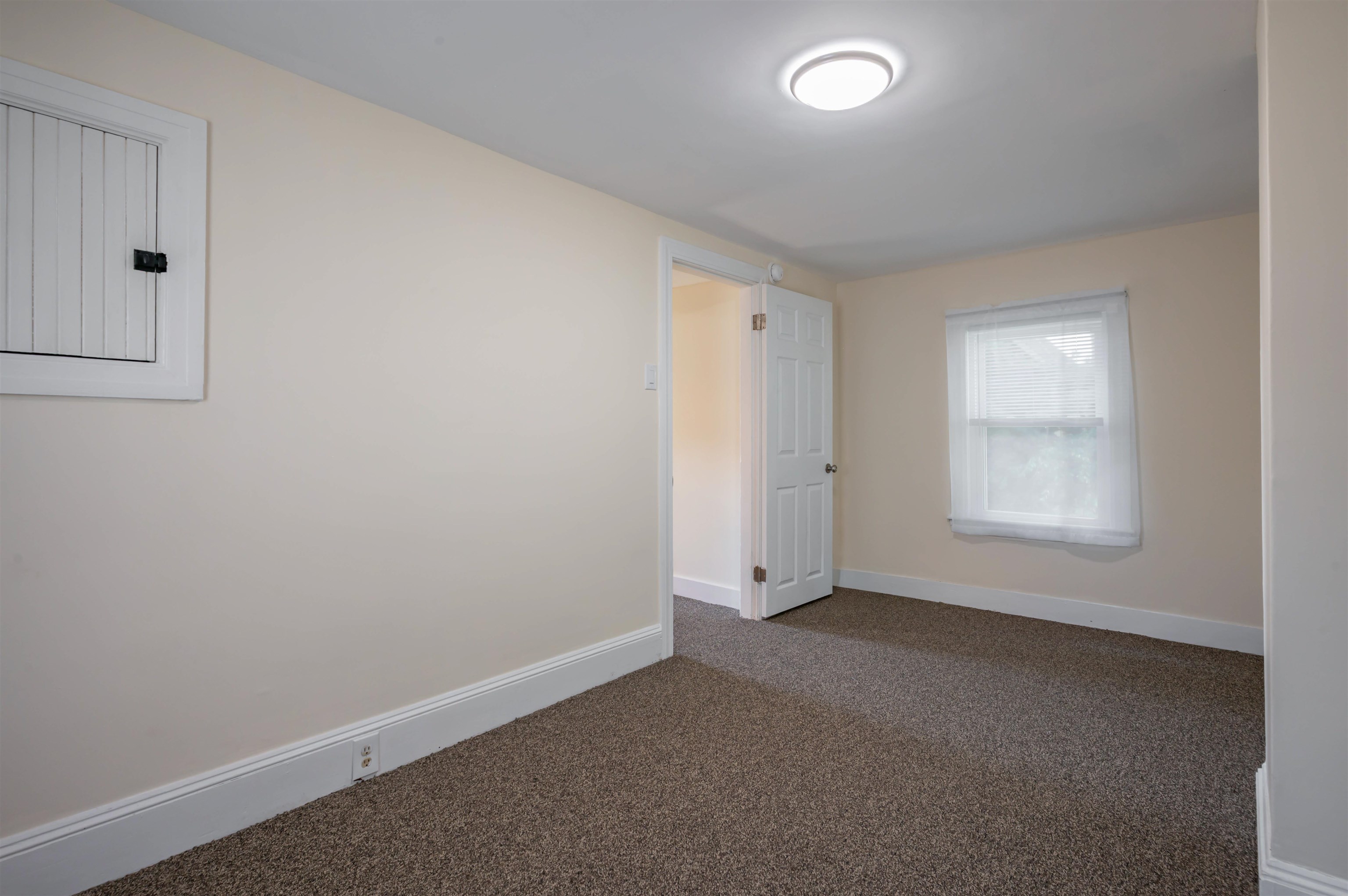 177 Chestnut Street Nashua, NH 03060 - Photo 13 of 17