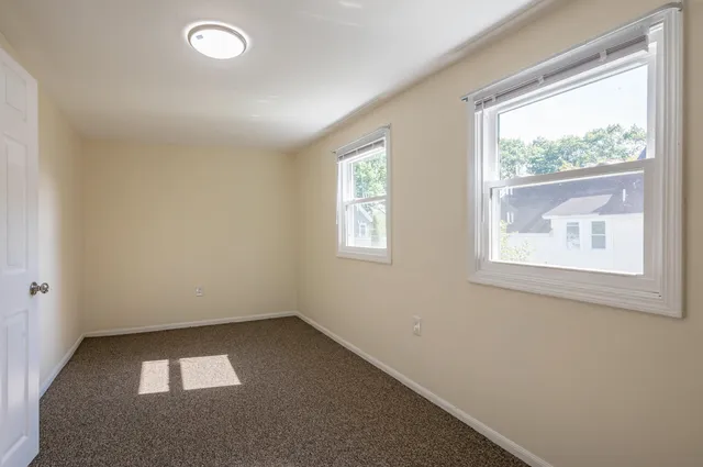 $2,700 | 177 Chestnut Street, Nashua, NH 03060