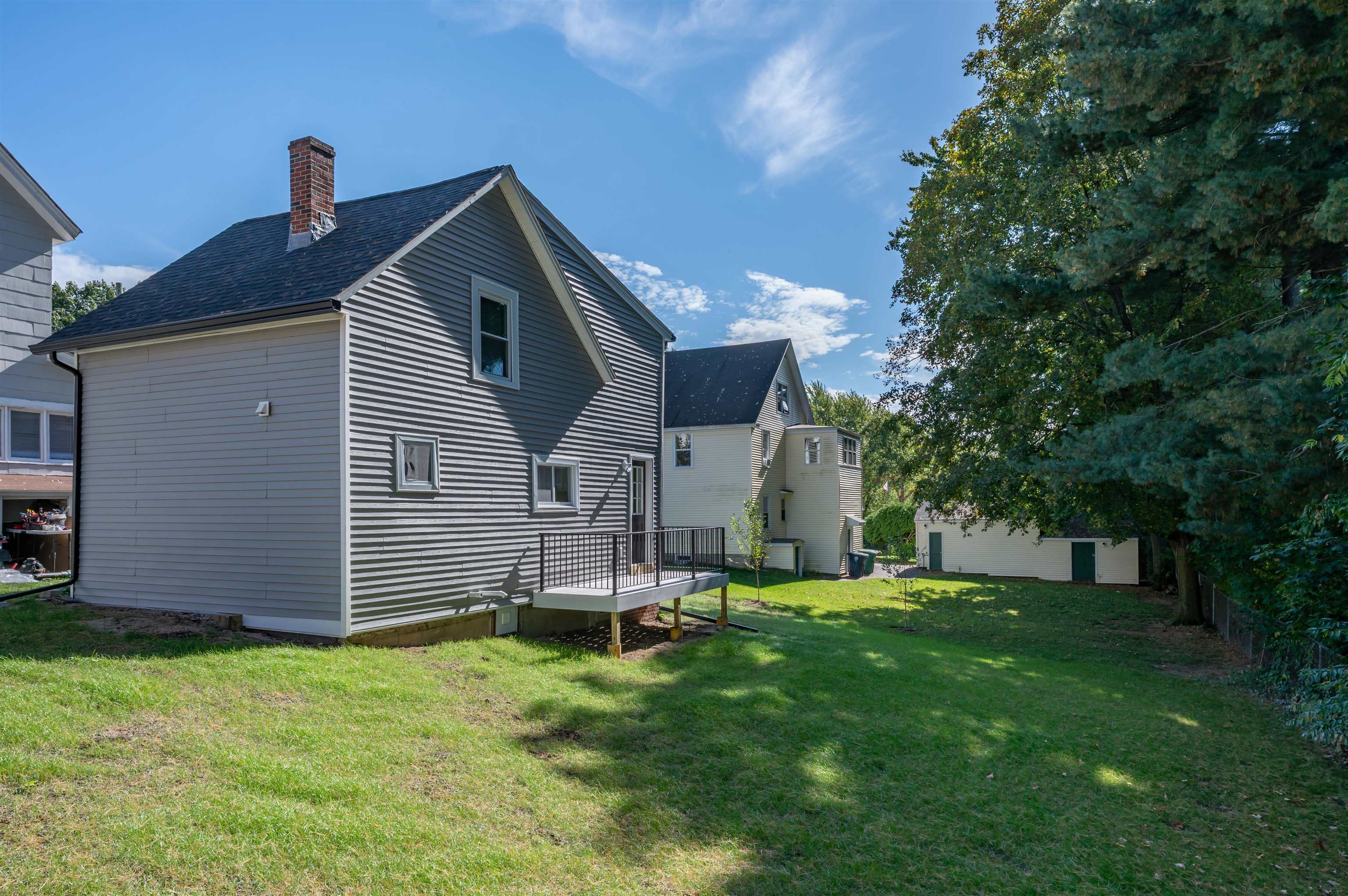 177 Chestnut Street Nashua, NH 03060 - Photo 2 of 17