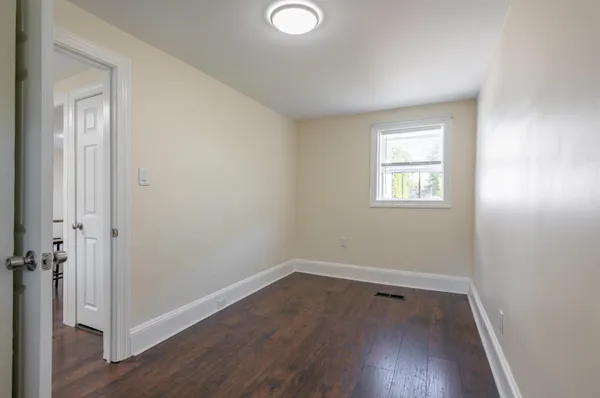 $2,700 | 177 Chestnut Street, Nashua, NH 03060