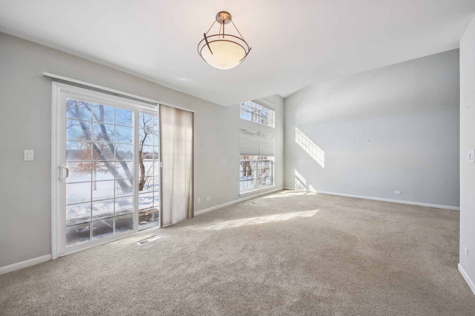 858 Old Checker Road Buffalo Grove, IL 60089 - Photo 5 of 28