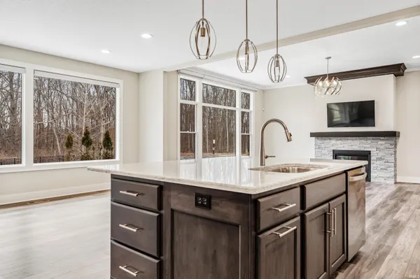 $769,900 | 14379 Whisper Rock Boulevard, Fort Wayne, IN 46845