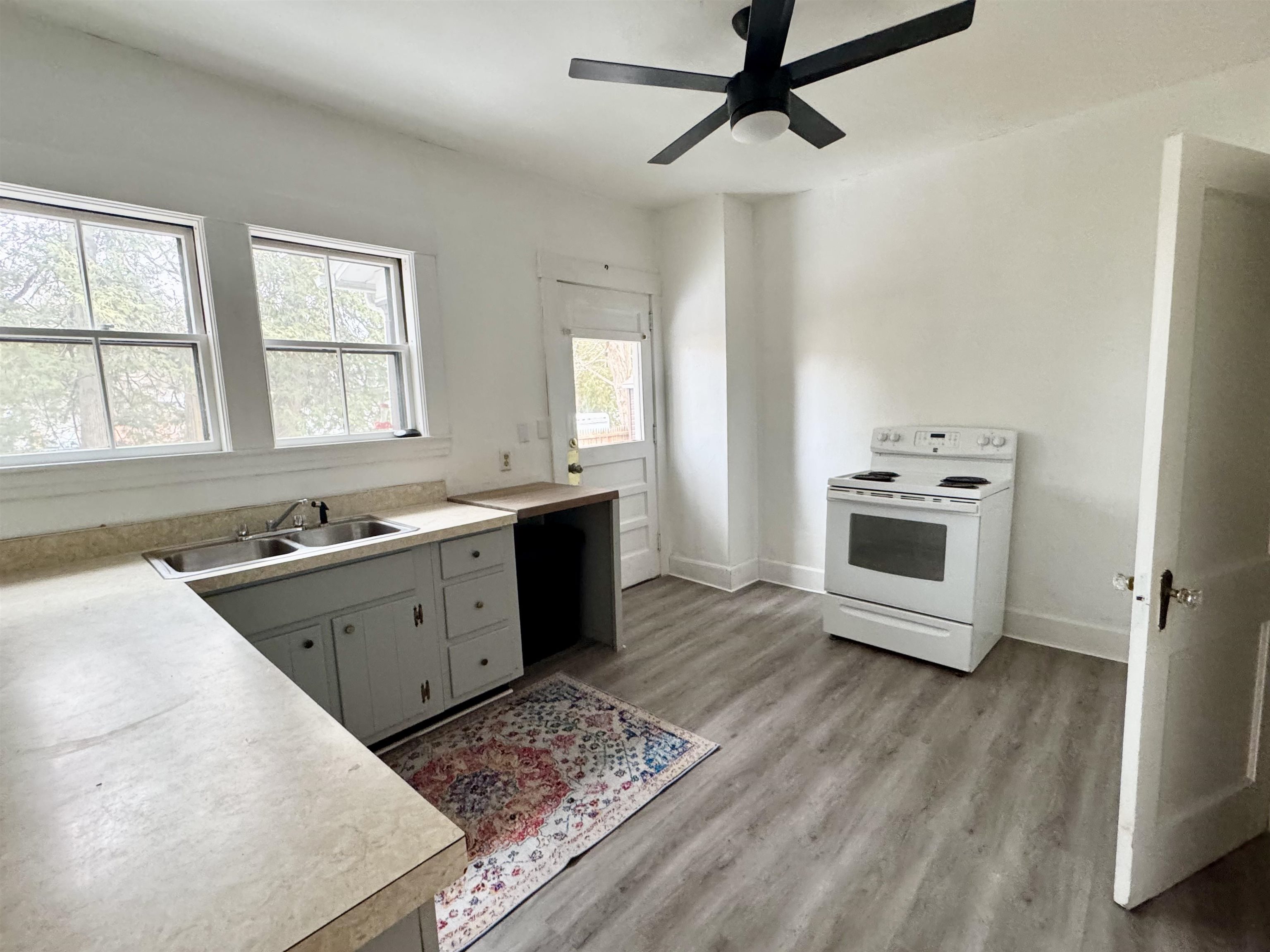 4 Hapgood Street Rockingham, VT 05101 - Photo 9 of 32