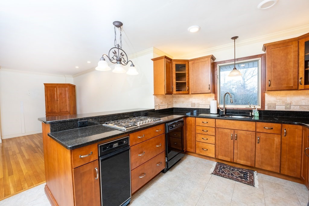 6 Dogwood Road, Unit 6 Bourne, MA 02532 - Photo 9 of 34