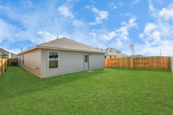 $1,800 | 18602 Cepagatti Drive, New Caney, TX 77357