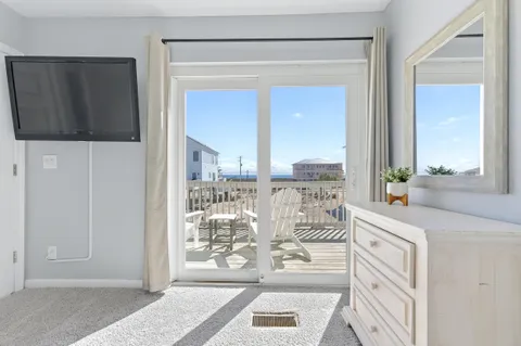 $1,059,000 | 7569 White Sands Boulevard, Navarre, FL 32566