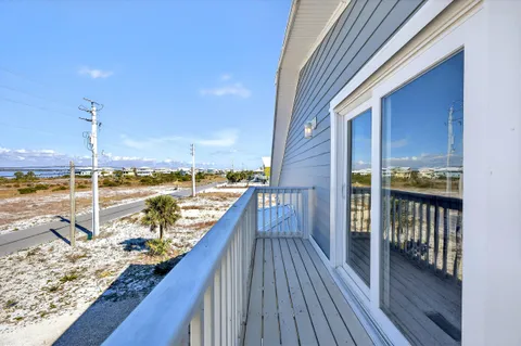 $1,059,000 | 7569 White Sands Boulevard, Navarre, FL 32566