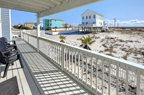 $1,059,000 | 7569 White Sands Boulevard, Navarre, FL 32566