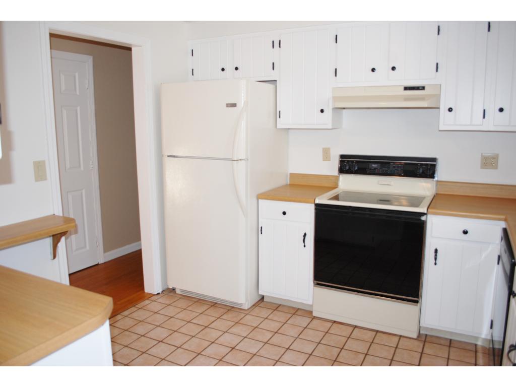 9 Cardinal Road Concord, NH 03301 - Photo 3 of 28 Gallery Image 3