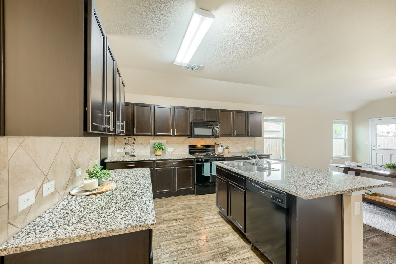 316 Unity Kyle, TX 78640 - Photo 8 of 25 Gallery Image 8