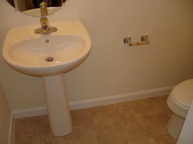 45 Hackett Hill Road, Unit 30 Manchester, NH 03102 - Photo 8 of 14