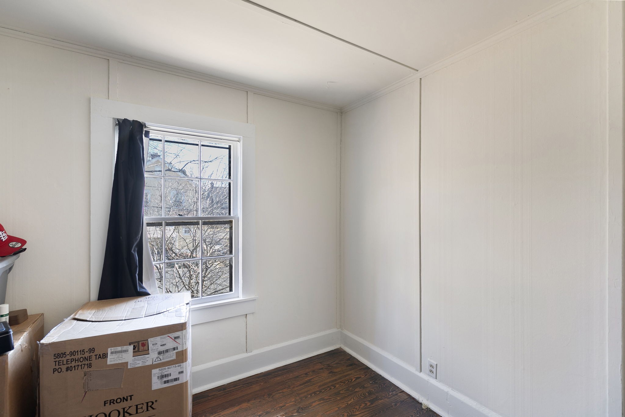 1409 Overton Street Old Hickory, TN 37138 - Photo 19 of 33 a room with a window