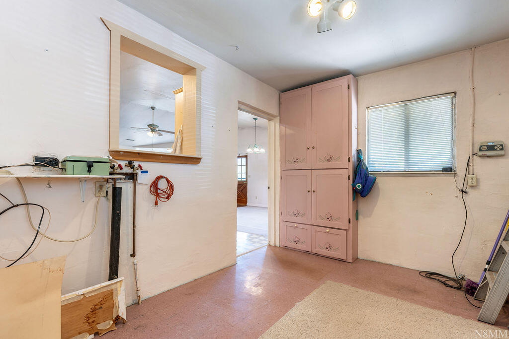 1664 Rome Way Apple Valley, UT 84737 - Photo 24 of 45 Laundry Room View 1