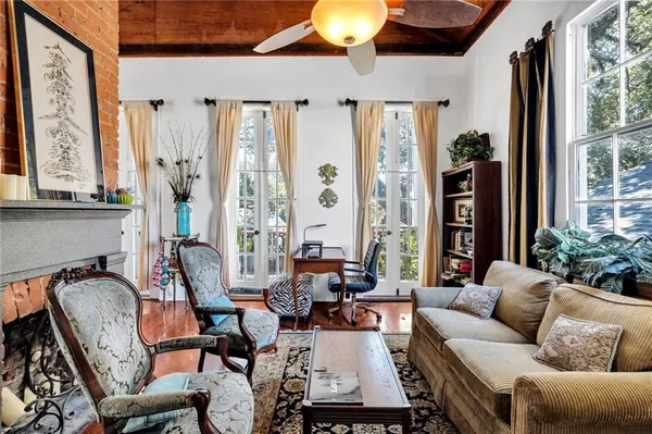 $3,195,000 | 917-25 Washington Avenue, New Orleans, LA 70130