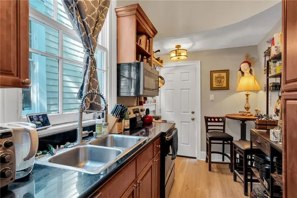 $3,195,000 | 917-25 Washington Avenue, New Orleans, LA 70130