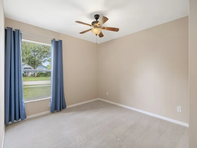 $389,000 | 595 Willow Court, Sebastian, FL 32958