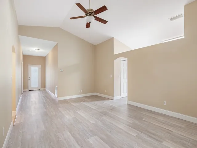 $389,000 | 595 Willow Court, Sebastian, FL 32958