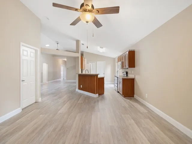 $389,000 | 595 Willow Court, Sebastian, FL 32958