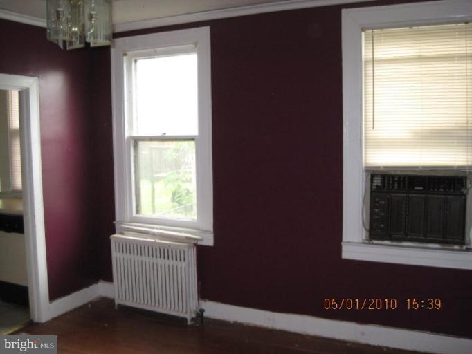 4527 Raspe Avenue Baltimore, MD 21206 - Photo 14 of 18 Living Room #2