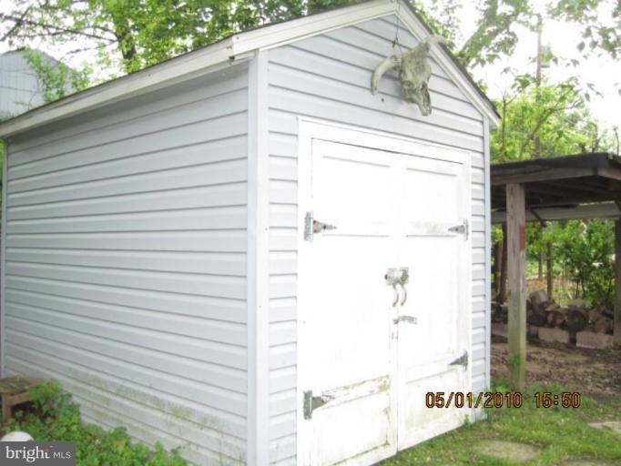 4527 Raspe Avenue Baltimore, MD 21206 - Photo 17 of 18 Shed