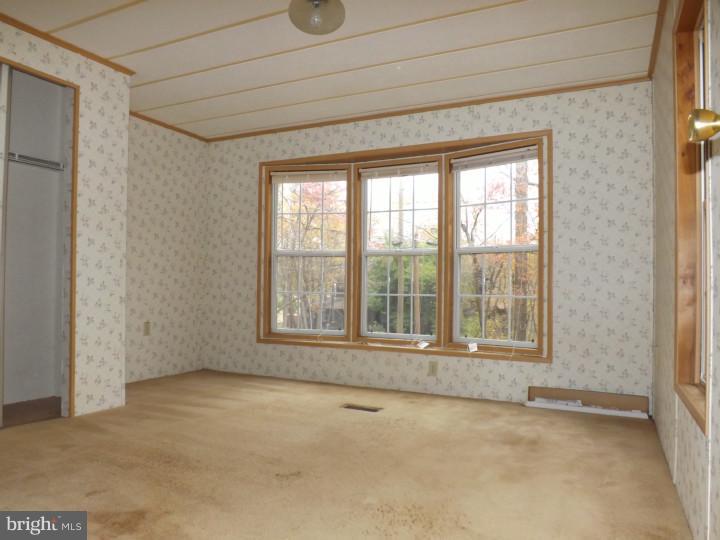 715 Cafferty Road Ottsville, PA 18942 - Photo 6 of 6 Gallery Image 6
