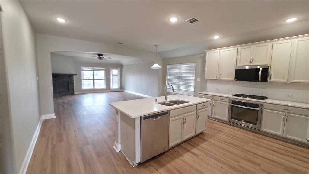 2071 Avondown Road Forney, TX 75126 - Photo 2 of 15