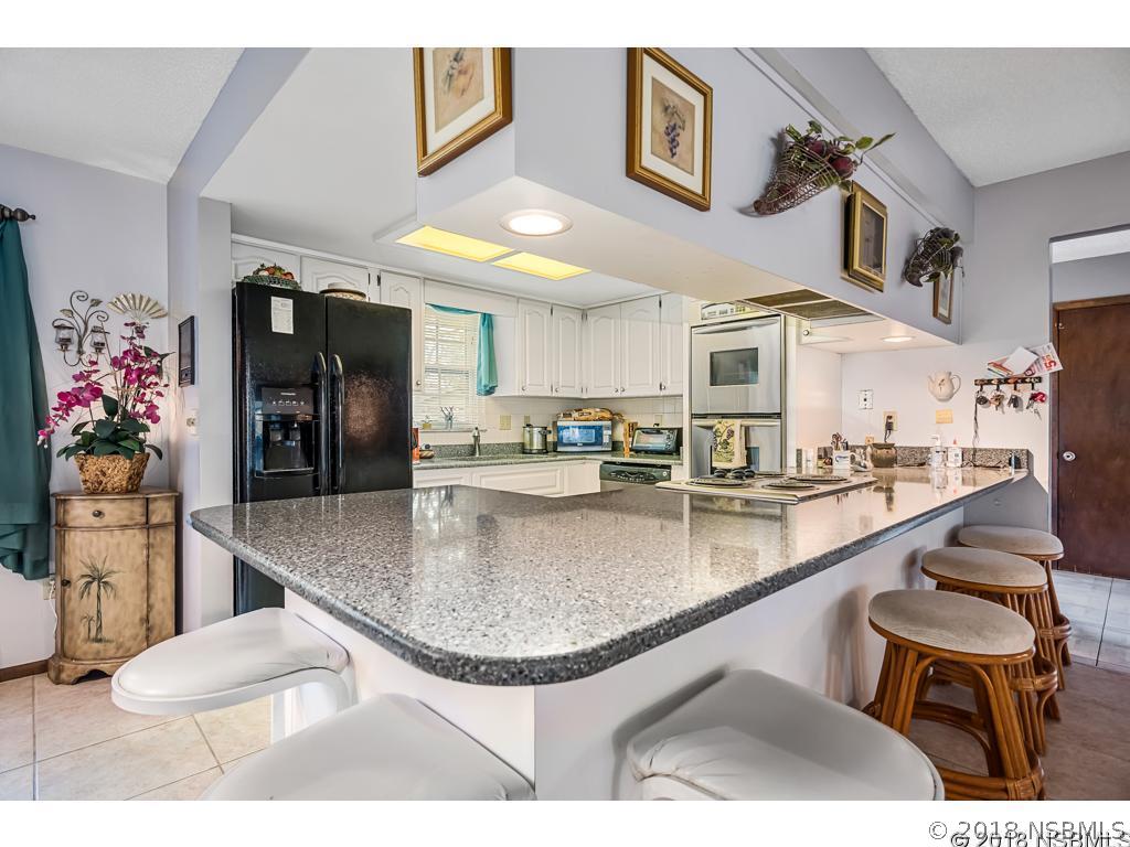 141 Flamingo Road Edgewater, FL 32141 - Photo 6 of 32 Gallery Image 6