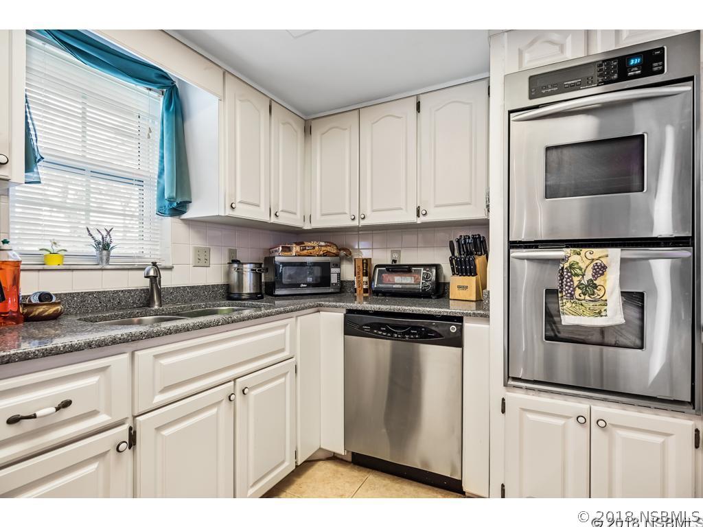 141 Flamingo Road Edgewater, FL 32141 - Photo 7 of 32 Gallery Image 7