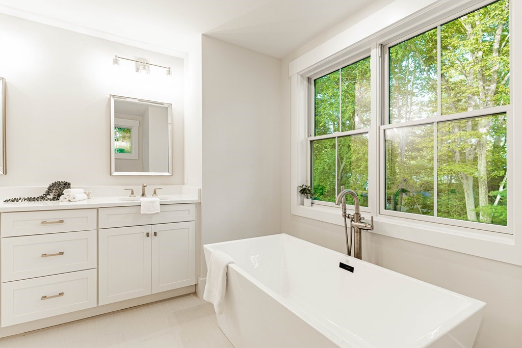 38 Curtis Road Natick, MA 01760 - Photo 13 of 21 Gallery Image 13