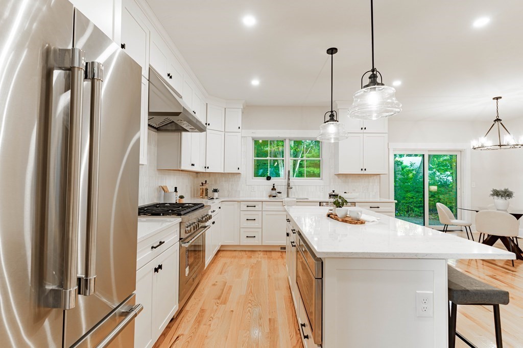 38 Curtis Road Natick, MA 01760 - Photo 5 of 21 Gallery Image 5