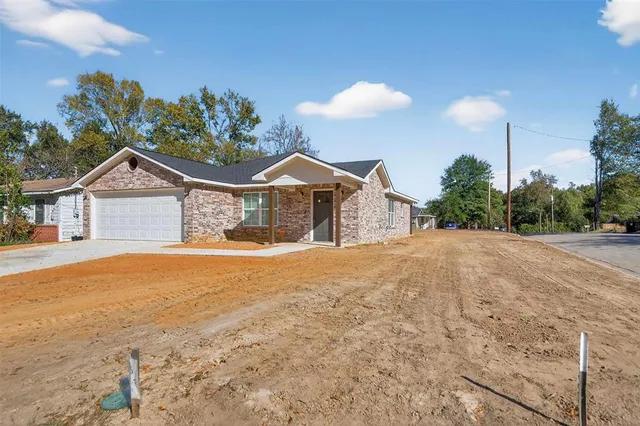 $336,000 | 926 South Academy Avenue, Tyler, TX 75701