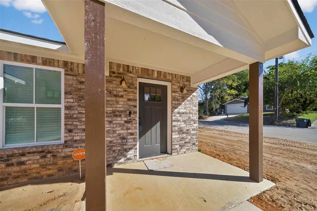 $336,000 | 926 South Academy Avenue, Tyler, TX 75701