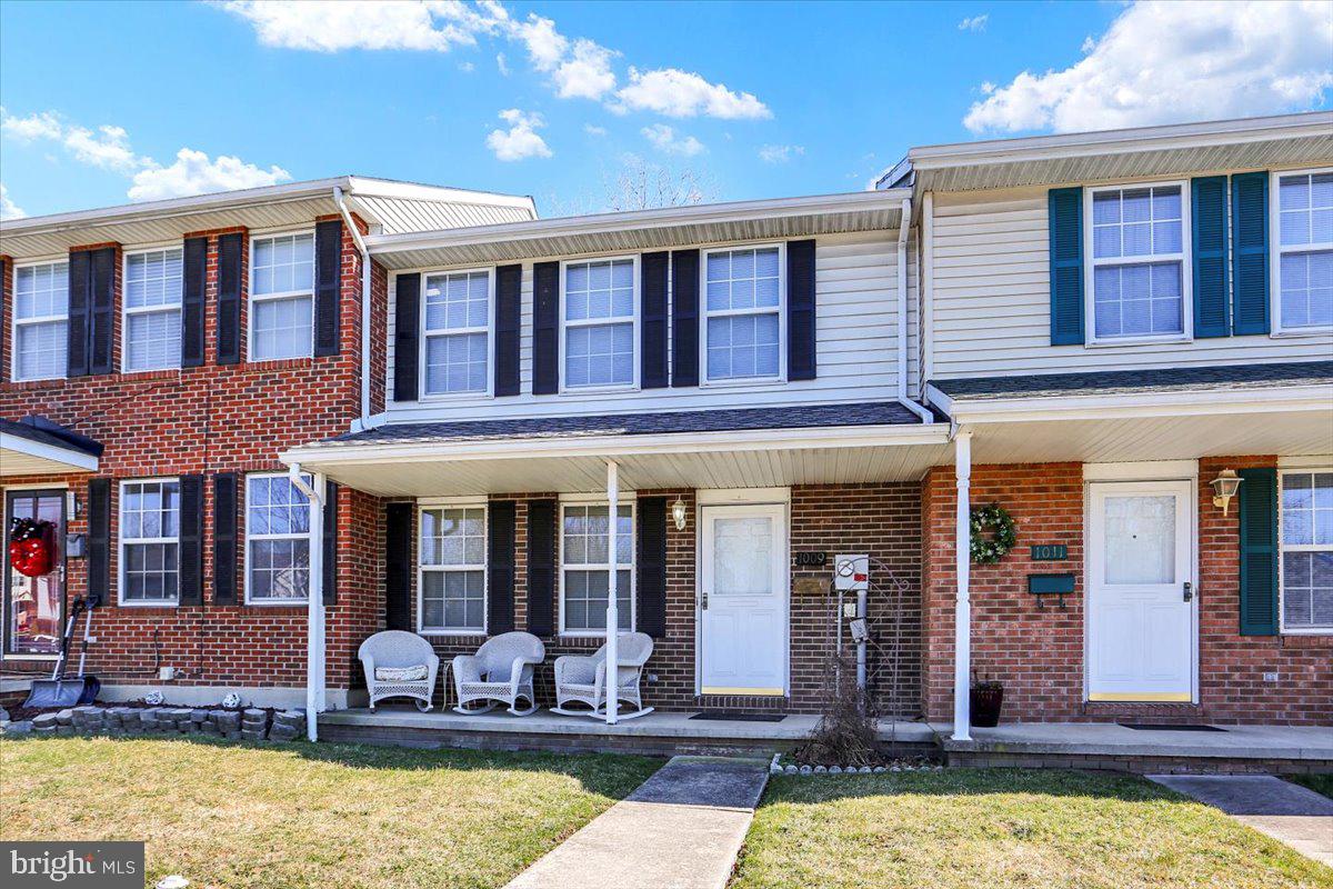 1009 Jefferson Drive Middletown, PA 17057 - Photo 1 of 35 Front