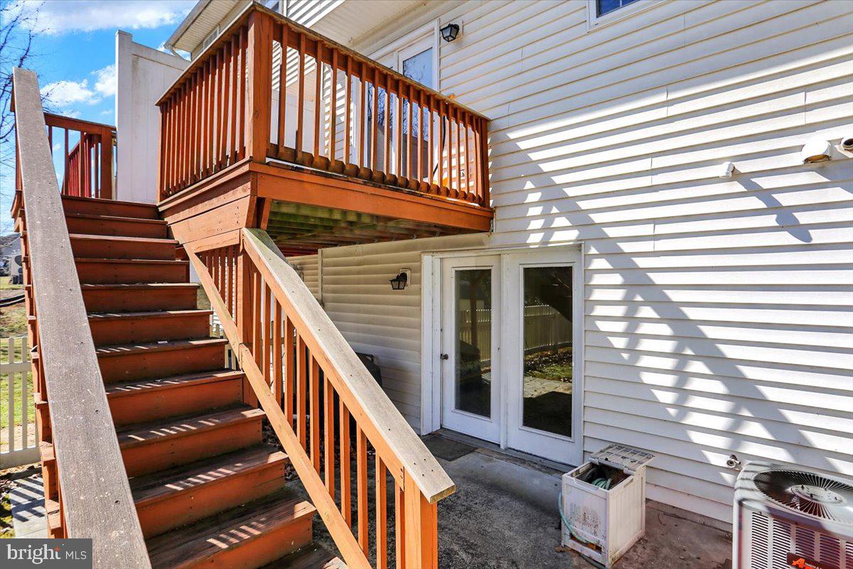 1009 Jefferson Drive Middletown, PA 17057 - Photo 28 of 35 Rear