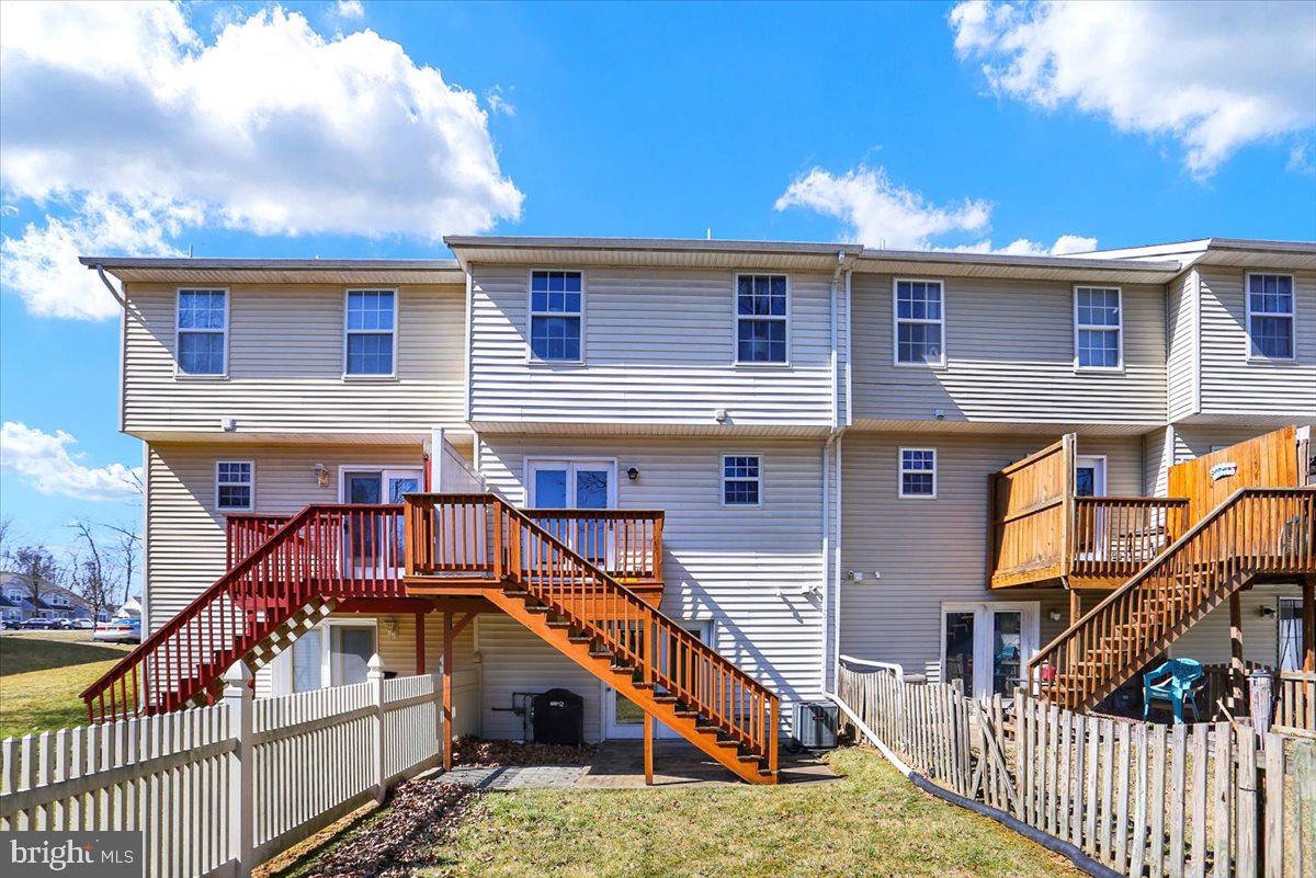 1009 Jefferson Drive Middletown, PA 17057 - Photo 31 of 35 Rear