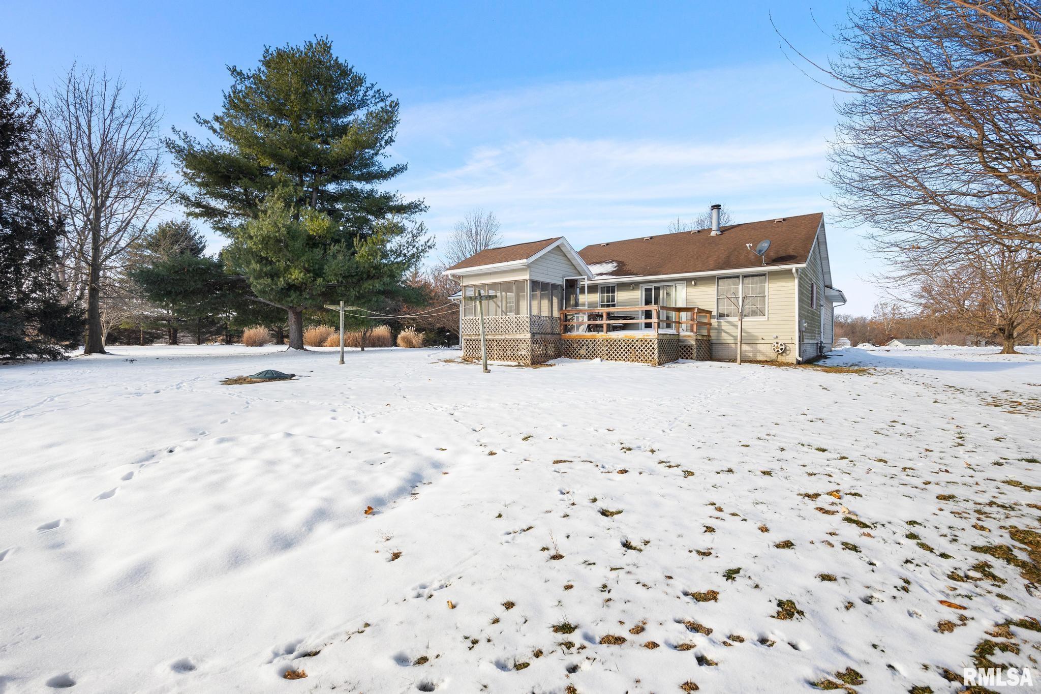 2300 Mayflower Drive Pekin, IL 61554 - Photo 32 of 38