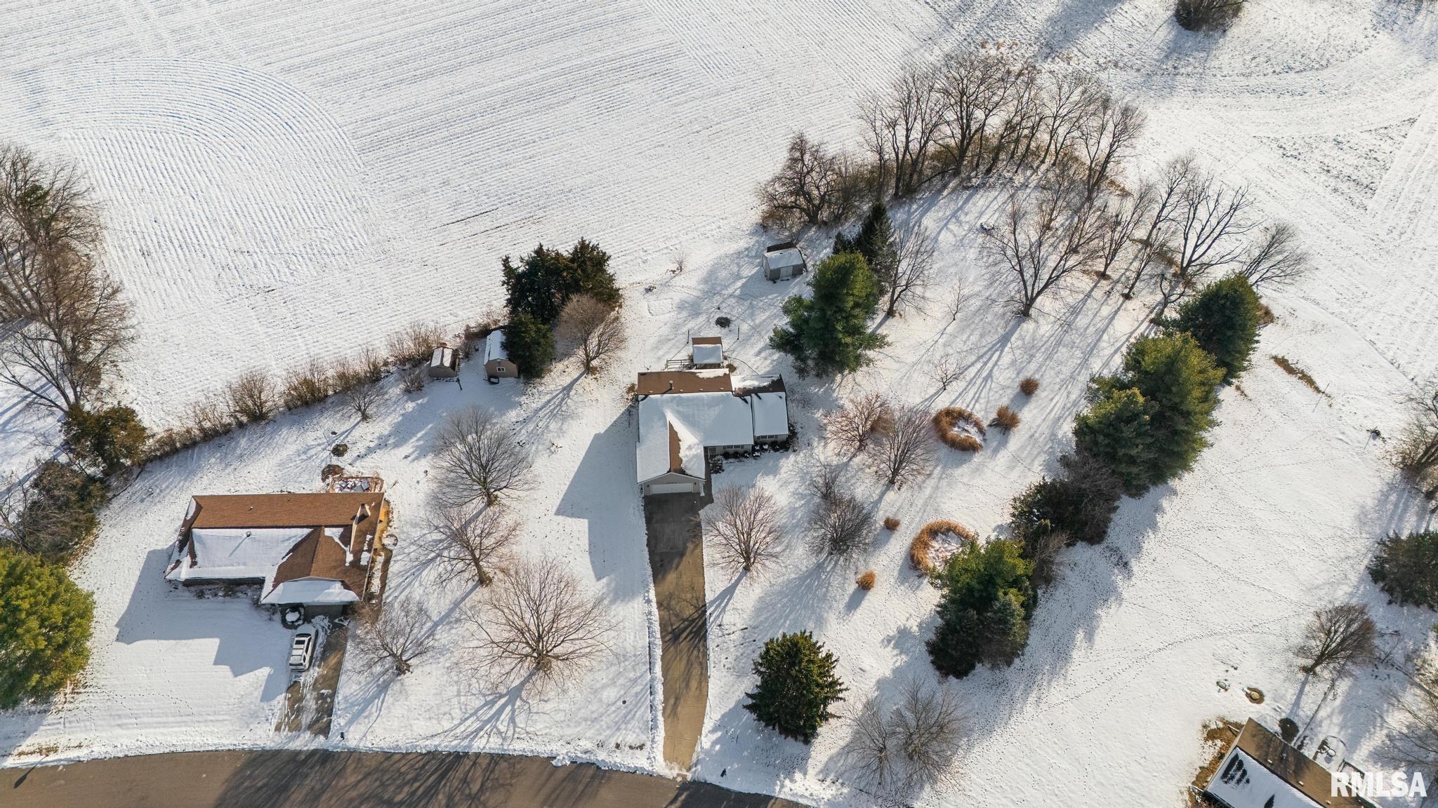 2300 Mayflower Drive Pekin, IL 61554 - Photo 34 of 38