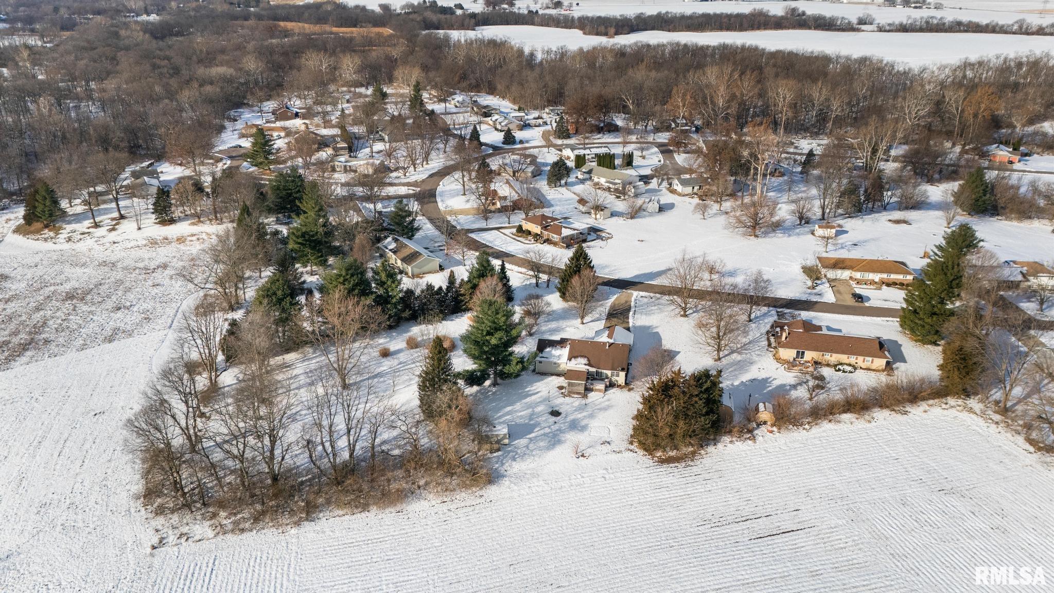 2300 Mayflower Drive Pekin, IL 61554 - Photo 35 of 38