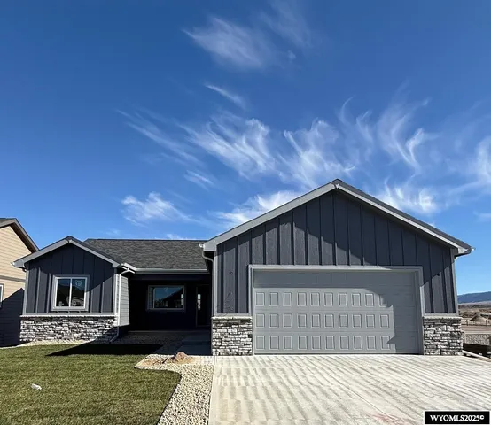 $424,900 | 4578 Shale Circle, Mills, WY 82644
