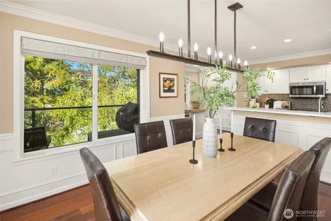 $1,165,000 | 410 2nd Avenue South, Unit 111, Kirkland, WA 98033
