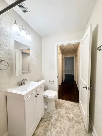 $1,495 | 1232 San Felipe Street, Angleton, TX 77515