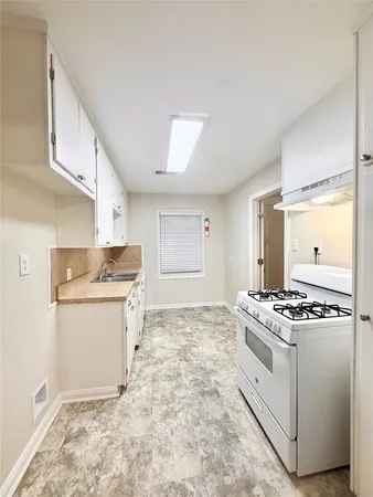 $1,495 | 1232 San Felipe Street, Angleton, TX 77515