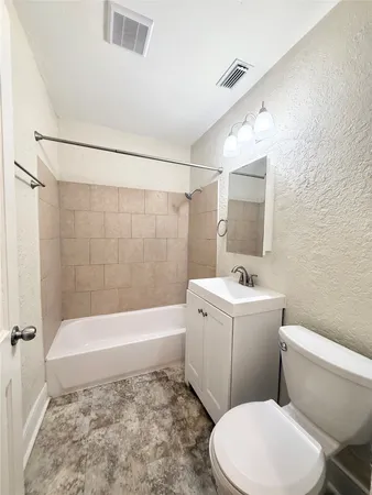 $1,495 | 1232 San Felipe Street, Angleton, TX 77515