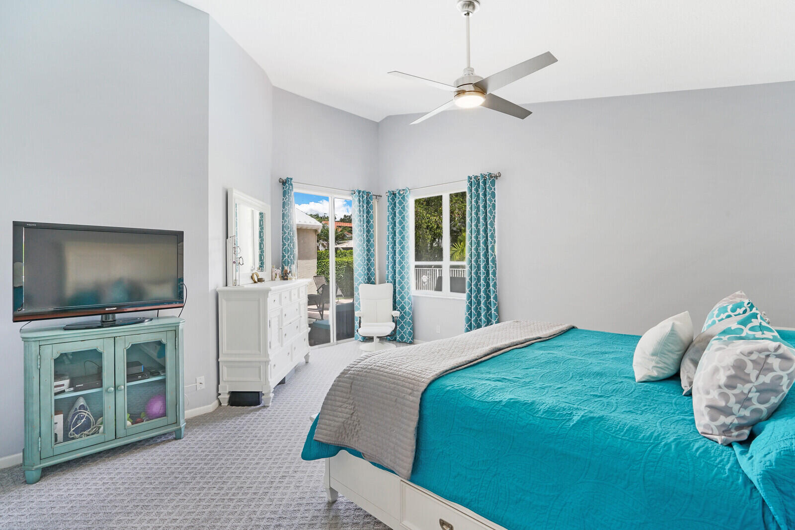 3943 Antigua Point Drive Boca Raton, FL 33487 - Photo 18 of 31 Primary Bedroom