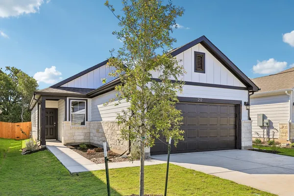 $297,705 | 212 Bendecido Loop, Elgin, TX 78621